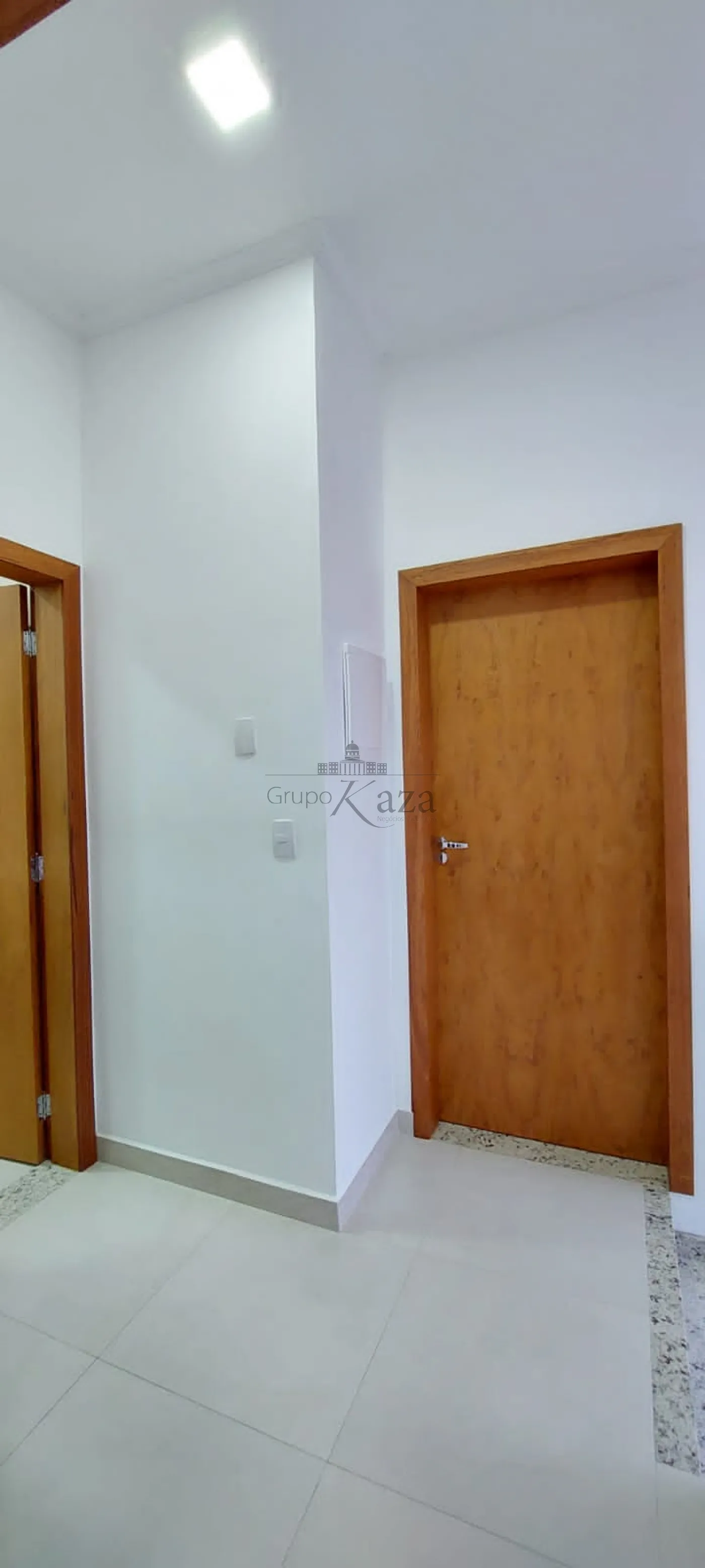 Foto 15 de Casa Padrão em Jardim Britânia, Caraguatatuba - imagem 15