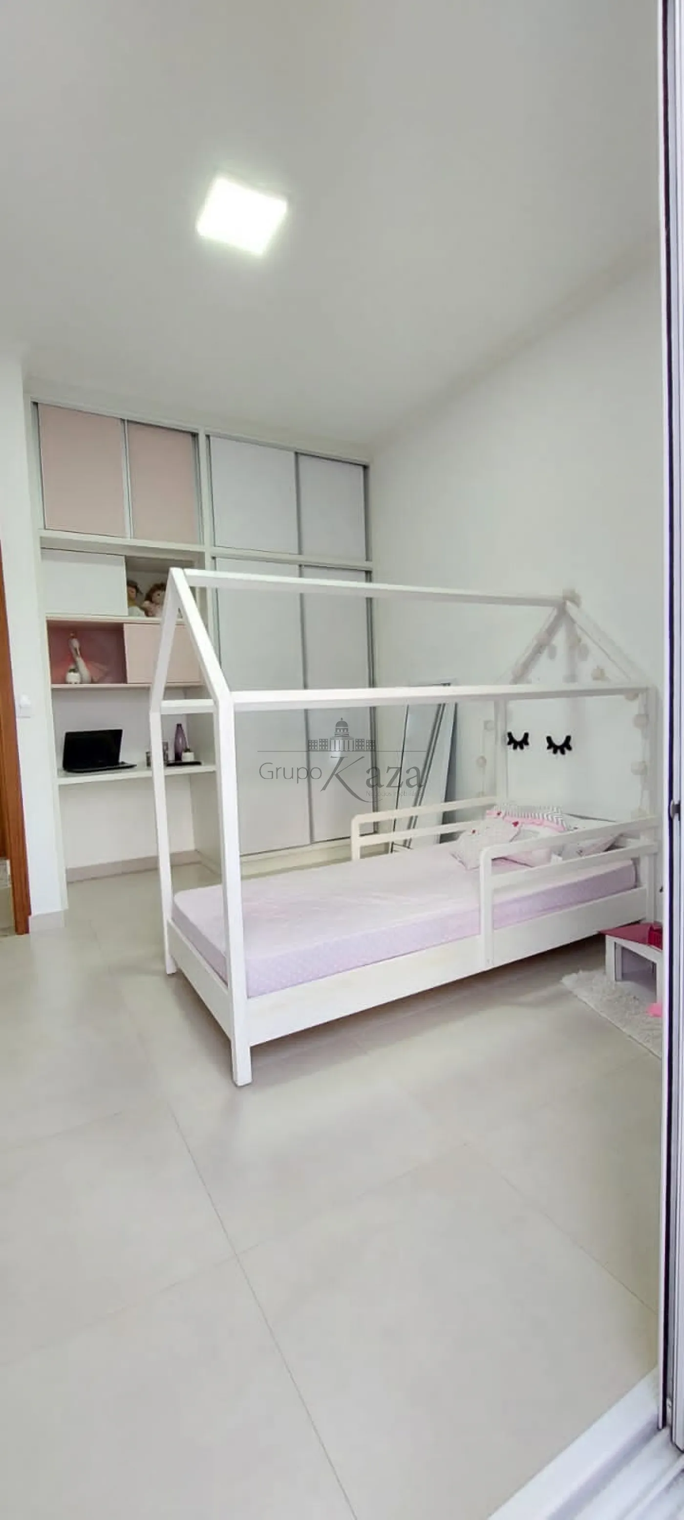 Foto 17 de Casa Padrão em Jardim Britânia, Caraguatatuba - imagem 17