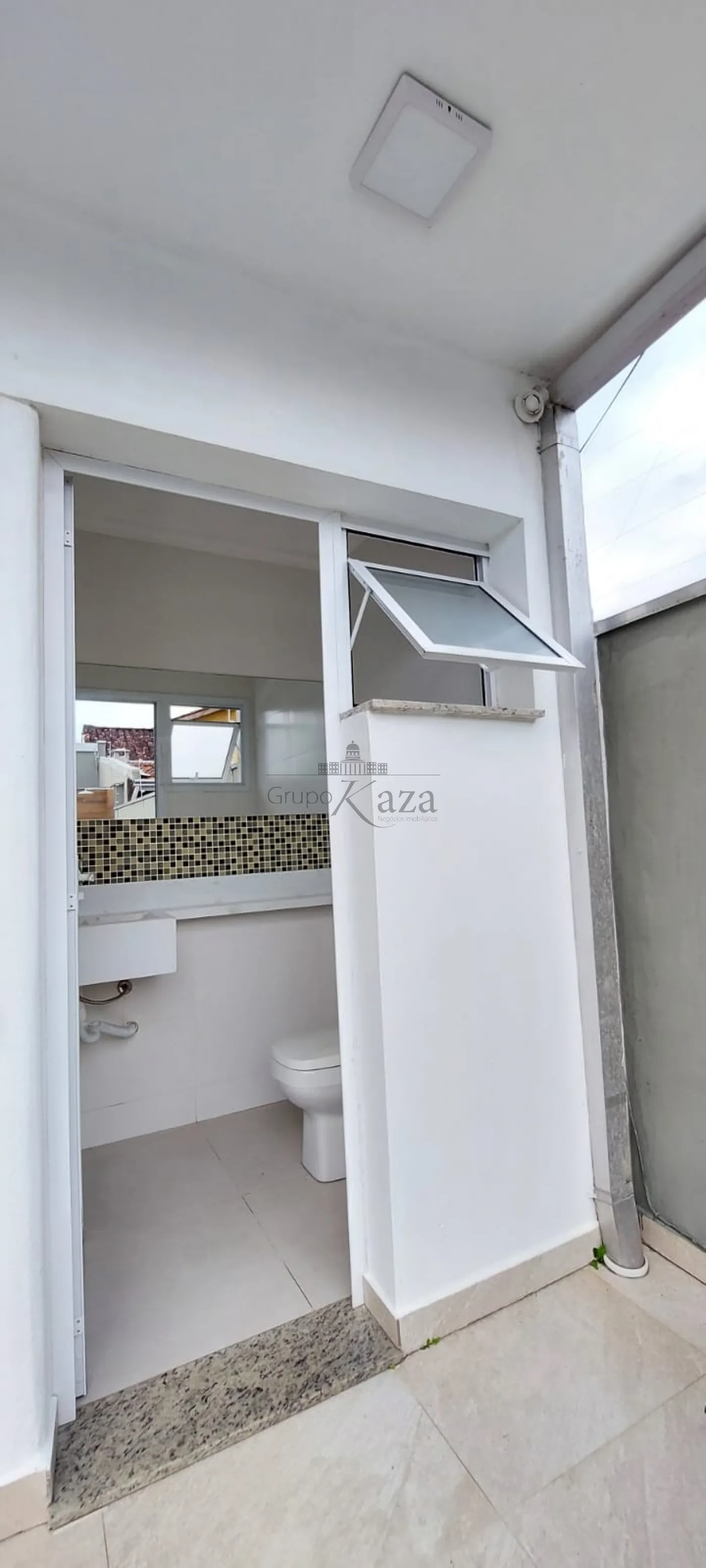 Foto 18 de Casa Padrão em Jardim Britânia, Caraguatatuba - imagem 18