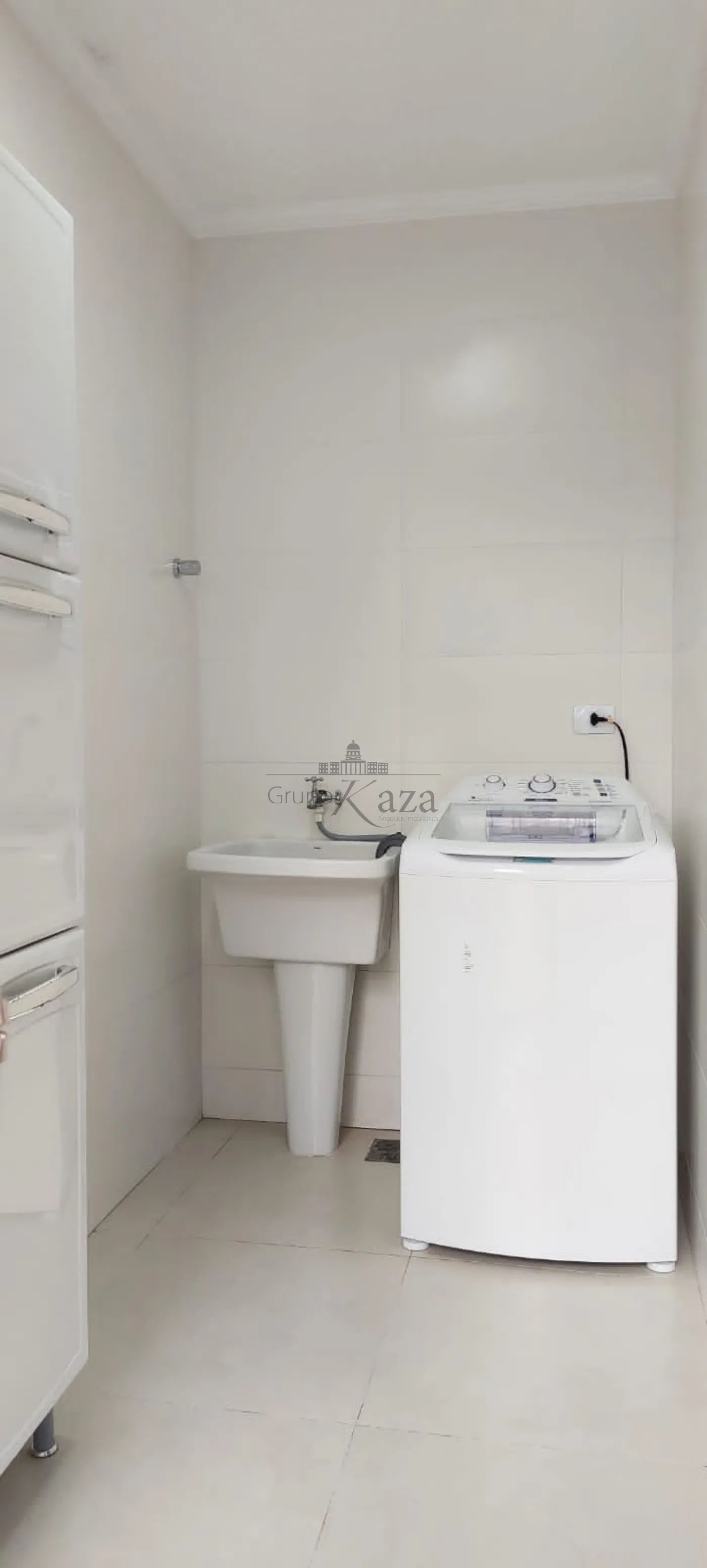 Foto 25 de Casa Padrão em Jardim Britânia, Caraguatatuba - imagem 25