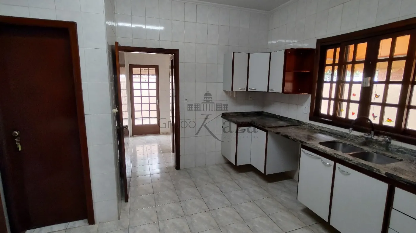 Foto 4 de Casa Condomínio em Jardim das Colinas, São José dos Campos - imagem 4