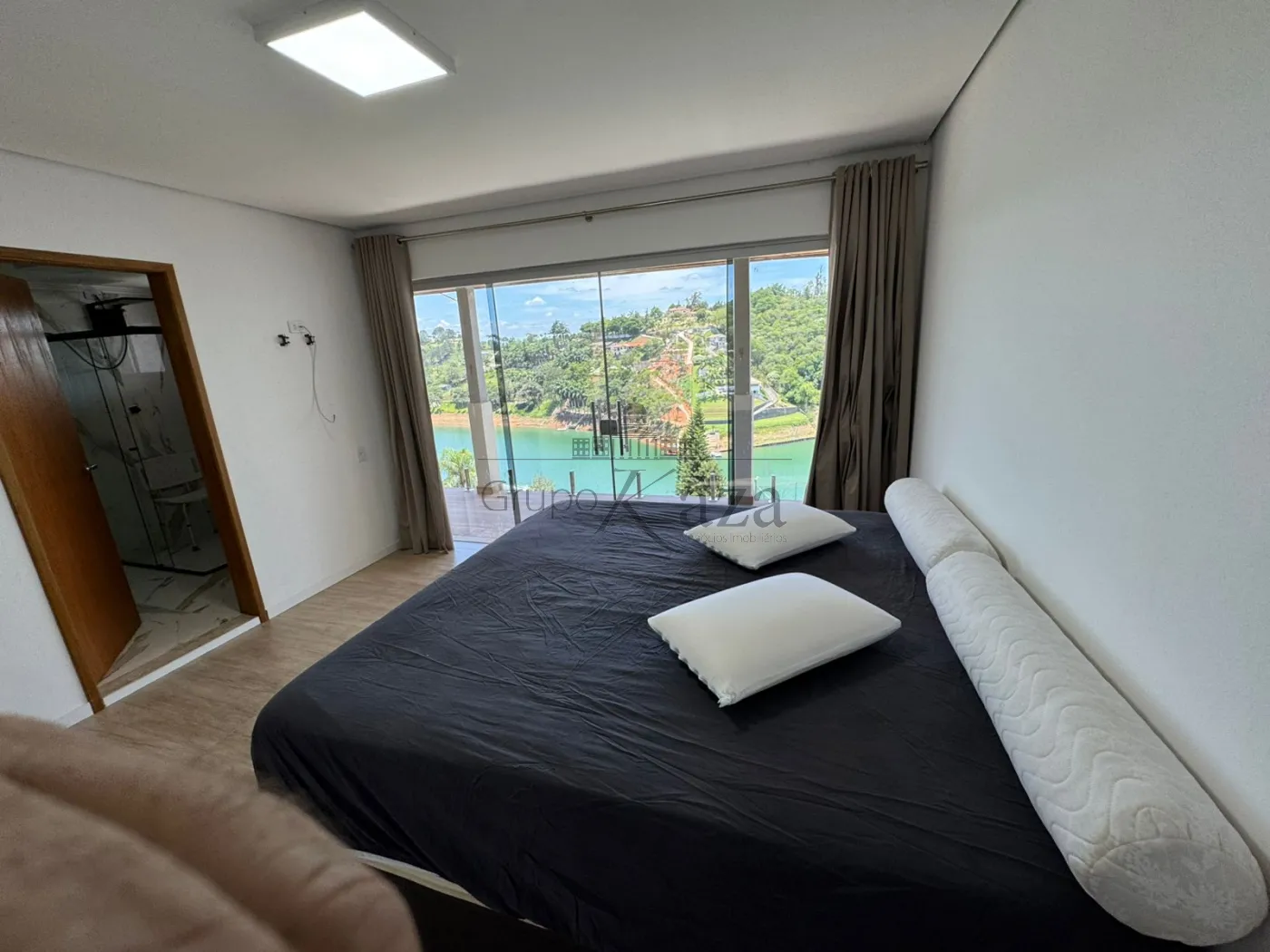 Foto 7 de Casa Condomínio em Chácaras Condomínio Recanto Pássaros II, Jacareí - imagem 7