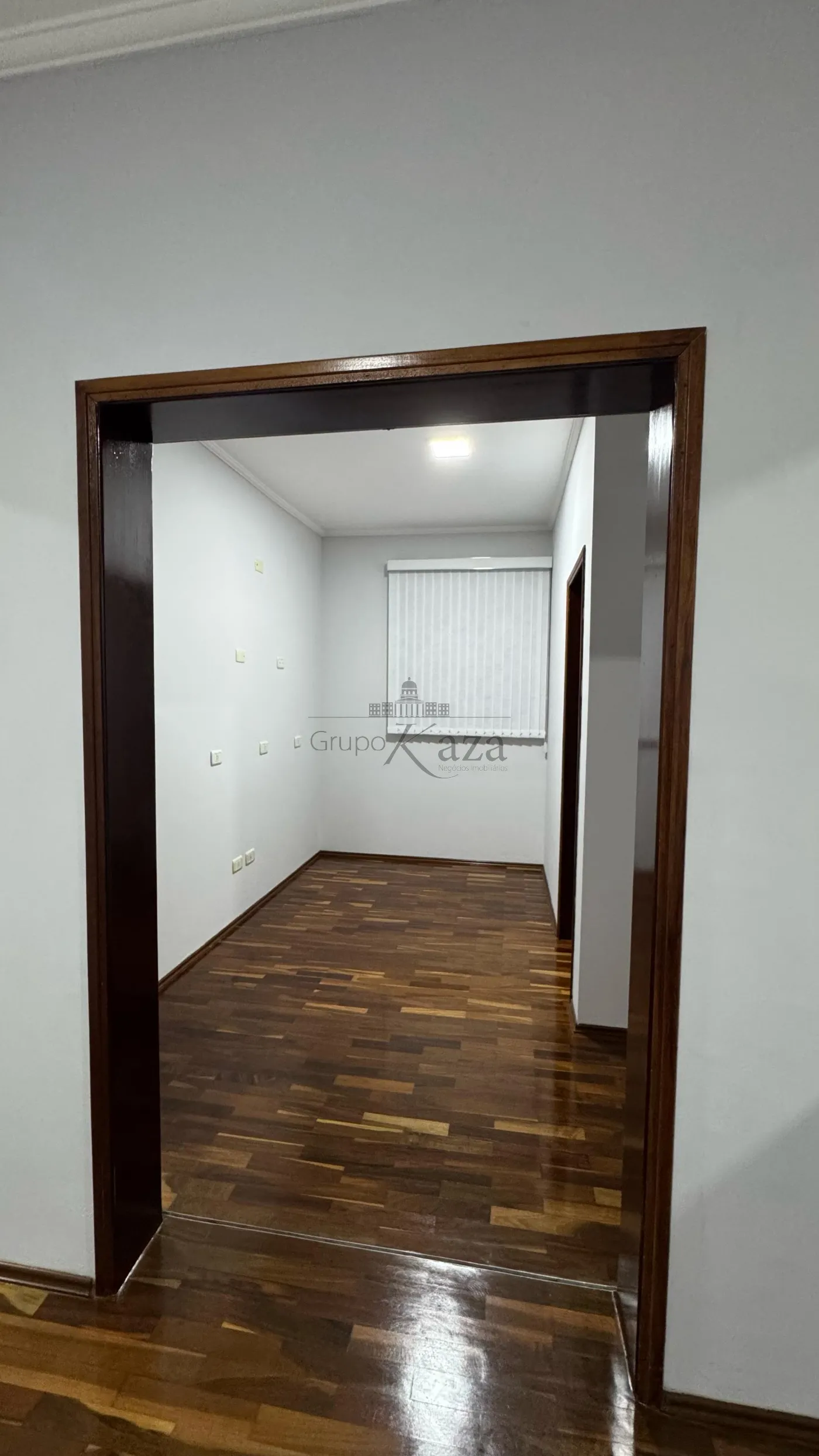 Foto 3 de Apartamento Padrão em Vila Jaboticabeira, Taubaté - imagem 3