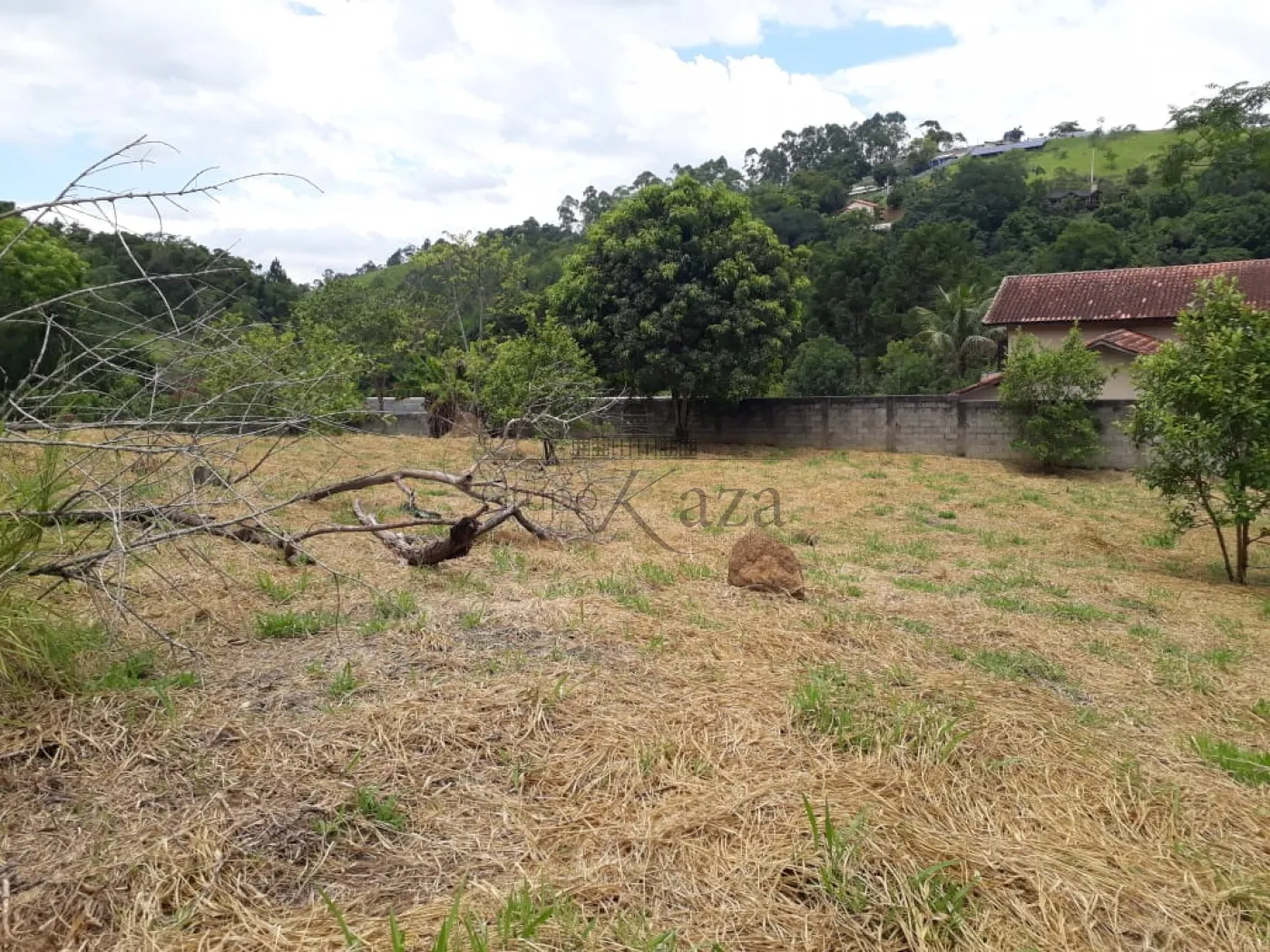Foto 1 de Rural sem benfeitorias Área sem benfeitorias em Bairro dos Freitas, São José dos Campos - imagem 1