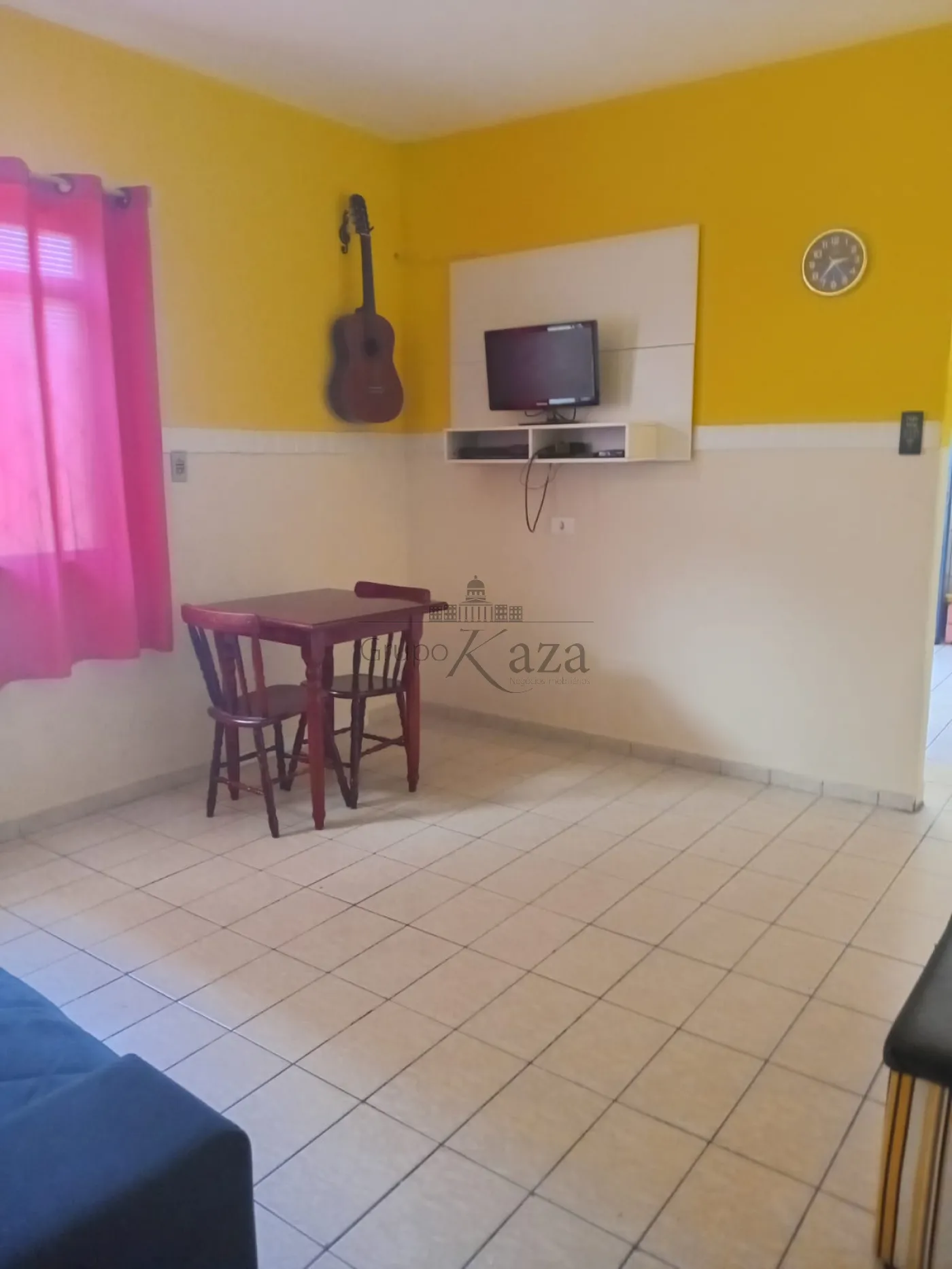 Foto 2 de Casa Padrão em Bandeira Branca, Jacareí - imagem 2