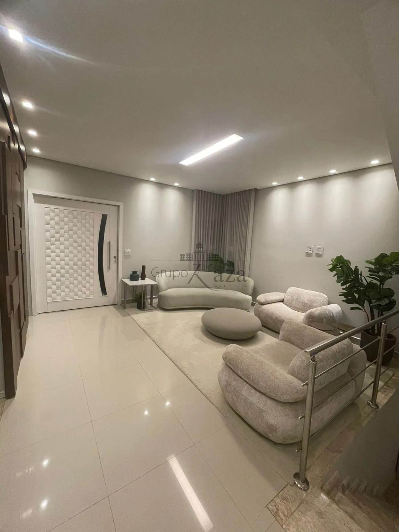 Foto 2 de Casa Condomínio em Condomínio Residencial Mantiqueira, São José dos Campos - imagem 2