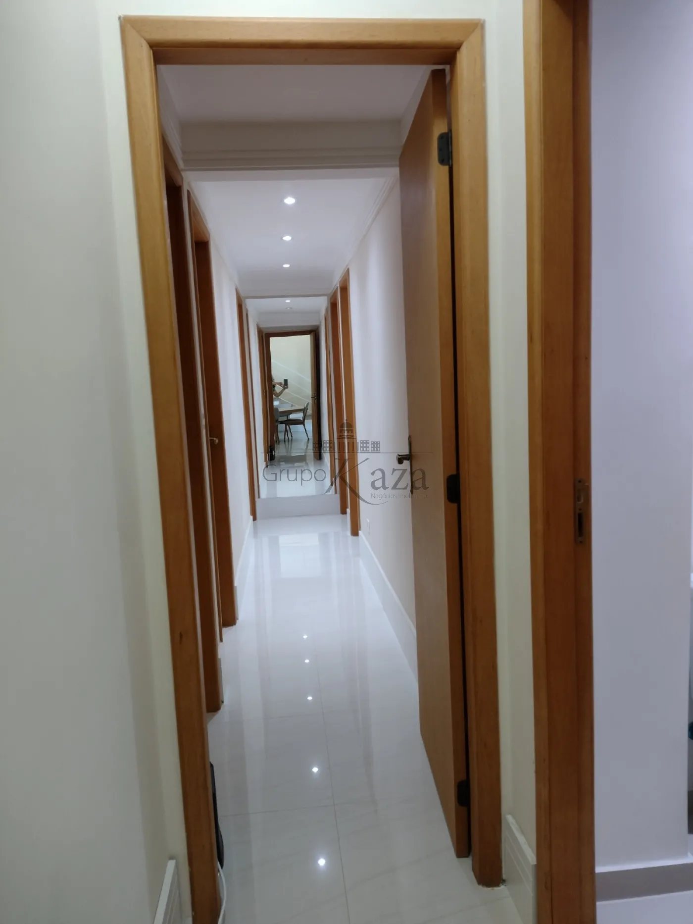 Foto 6 de Apartamento Cobertura Duplex em Jardim Alvorada, São José dos Campos - imagem 6