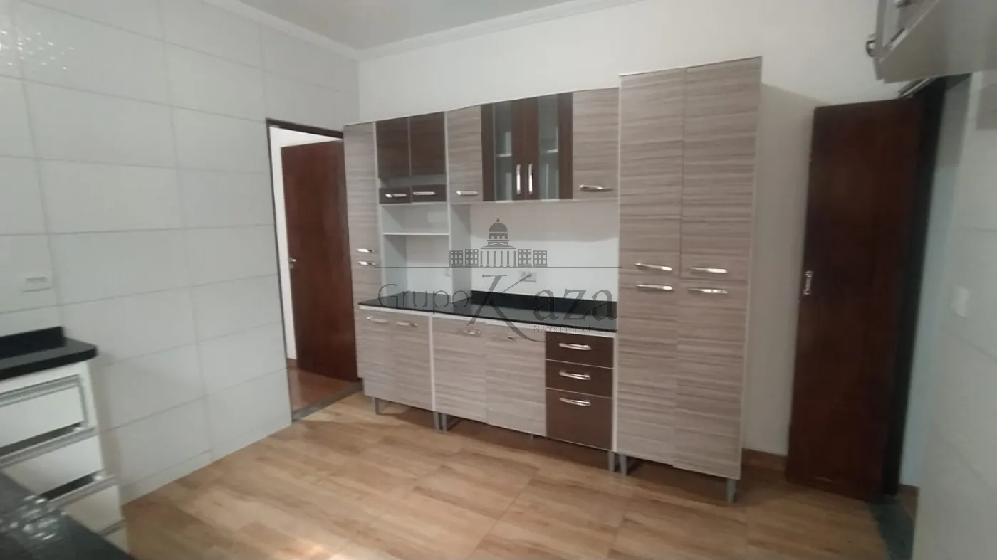 Foto 4 de Casa Padrão em Jardim Cruzeiro do Sul, São José dos Campos - imagem 4
