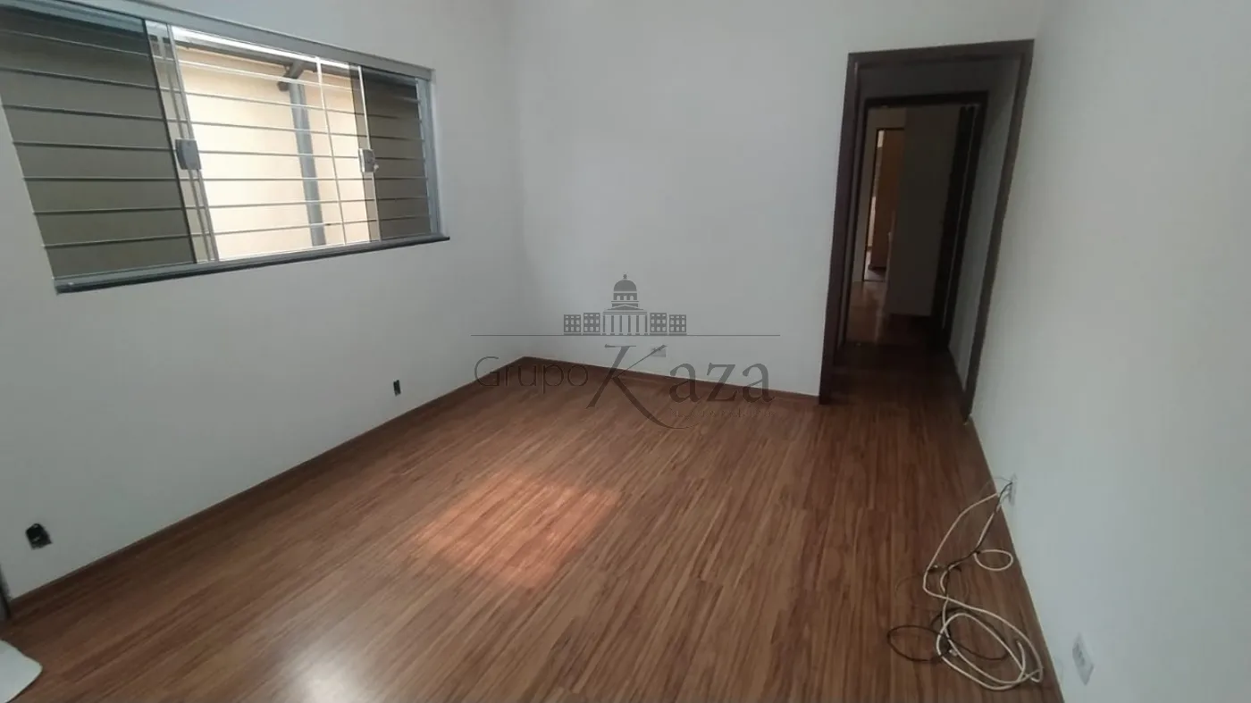 Foto 10 de Casa Padrão em Jardim Cruzeiro do Sul, São José dos Campos - imagem 10