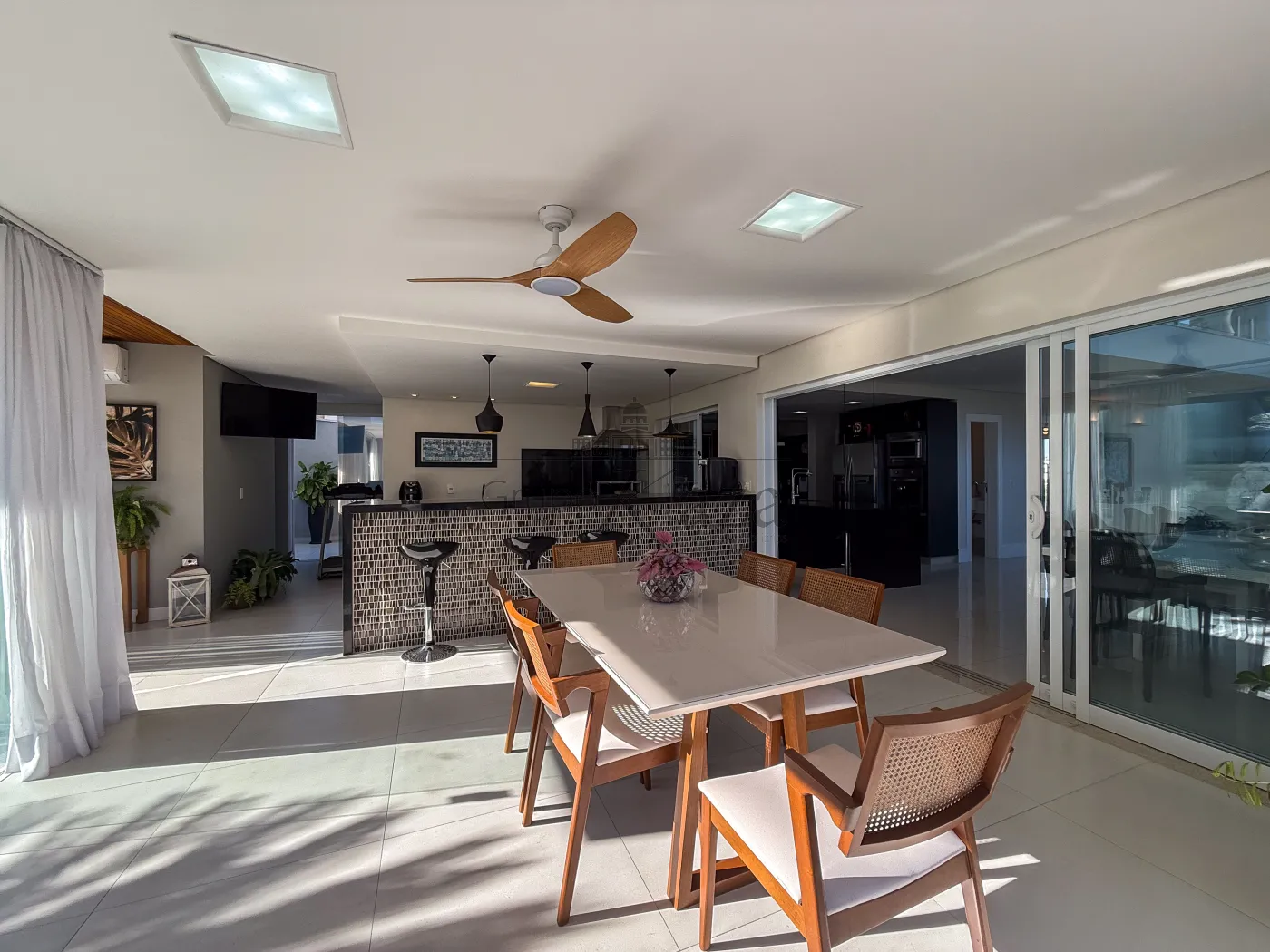 Foto 4 de Casa Condomínio em Condomínio Reserva do Paratehy, São José dos Campos - imagem 4