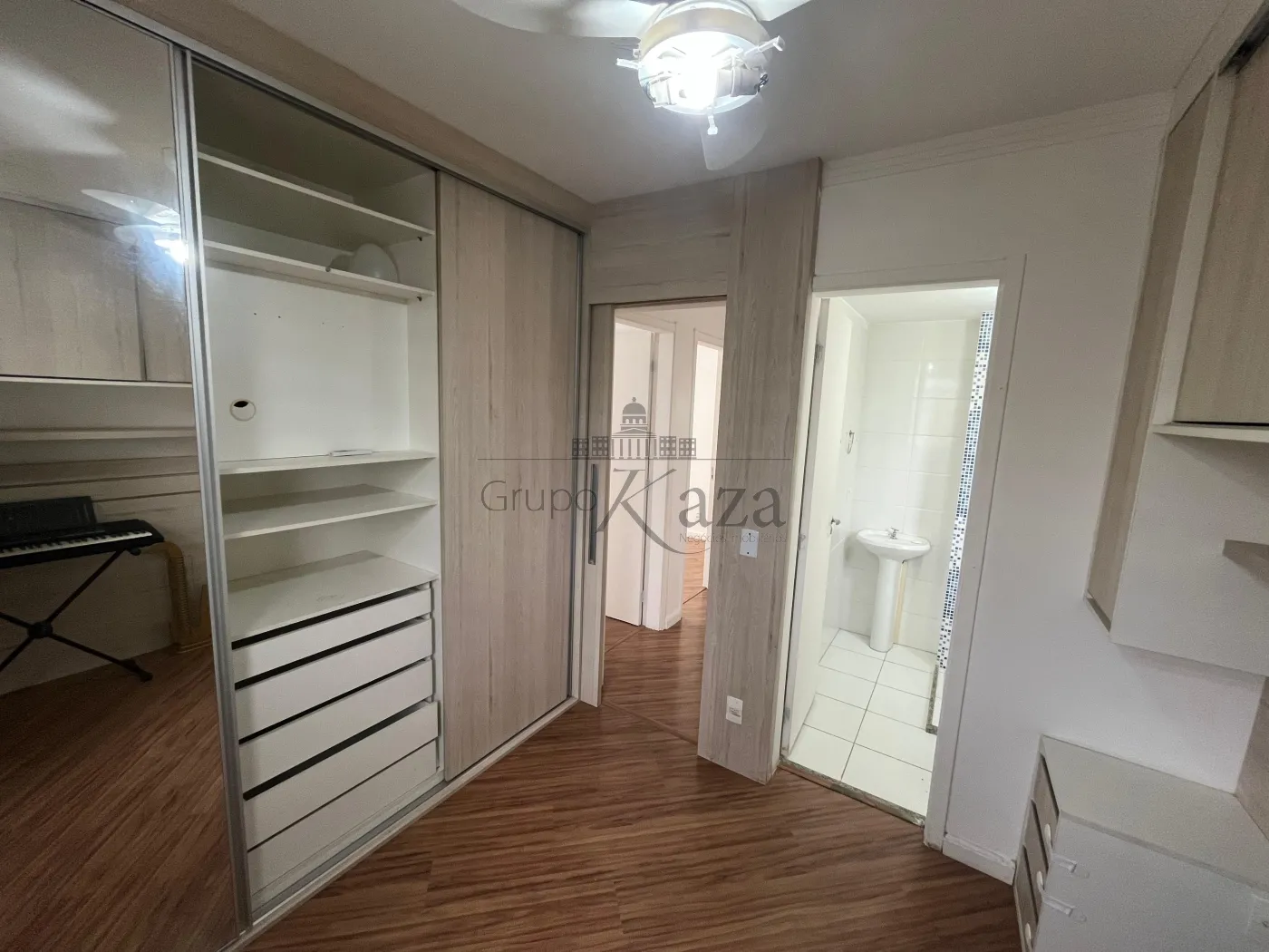 Foto 12 de Apartamento Padrão em Jardim Copacabana, São José dos Campos - imagem 12