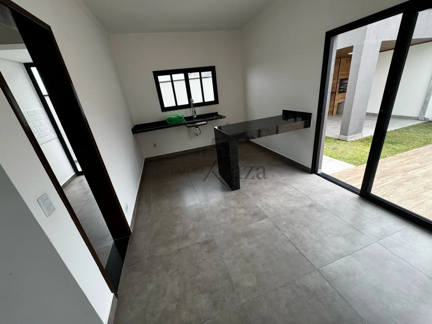 Foto 3 de Casa Condomínio em Condomínio Residencial Mantiqueira, São José dos Campos - imagem 3