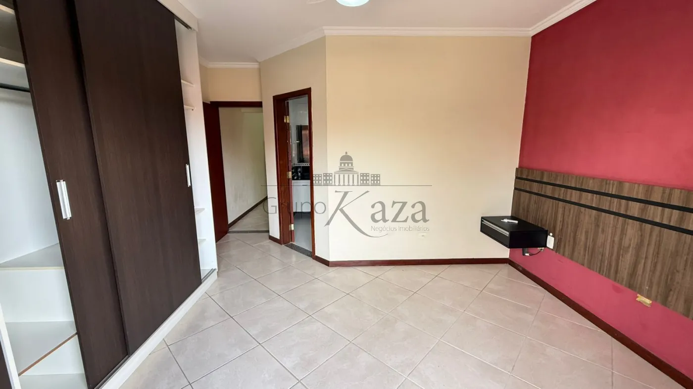 Foto 12 de Casa Sobrado em Bosque dos Ipês, São José dos Campos - imagem 12