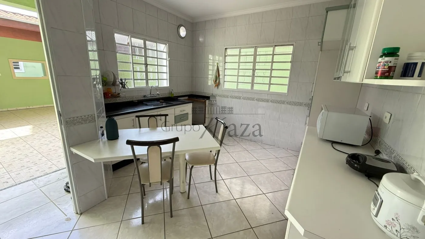 Foto 3 de Casa Sobrado em Bosque dos Ipês, São José dos Campos - imagem 3 Foto 3 de Casa Sobrado em Bosque dos Ipês, São José dos Campos - imagem 3