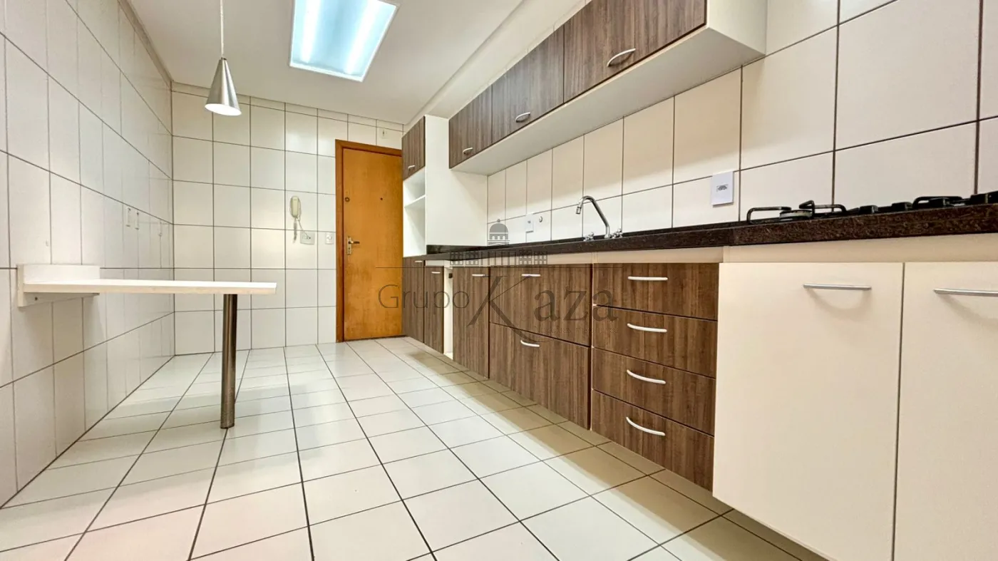 Foto 4 de Apartamento Padrão em Jardim Aquarius, São José dos Campos - imagem 4