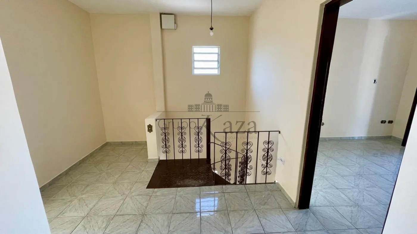 Foto 15 de Casa Padrão em Jardim Paraíba, Jacareí - imagem 15