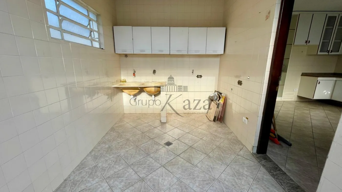 Foto 10 de Casa Padrão em Jardim Paraíba, Jacareí - imagem 10