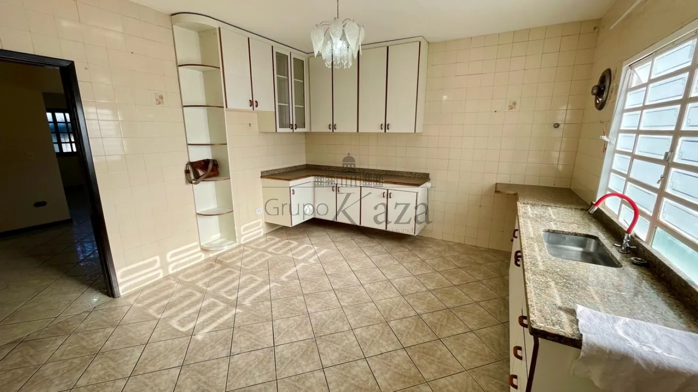 Foto 8 de Casa Padrão em Jardim Paraíba, Jacareí - imagem 8