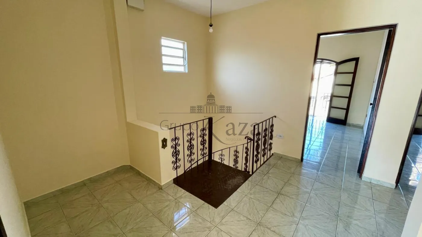 Foto 12 de Casa Padrão em Jardim Paraíba, Jacareí - imagem 12