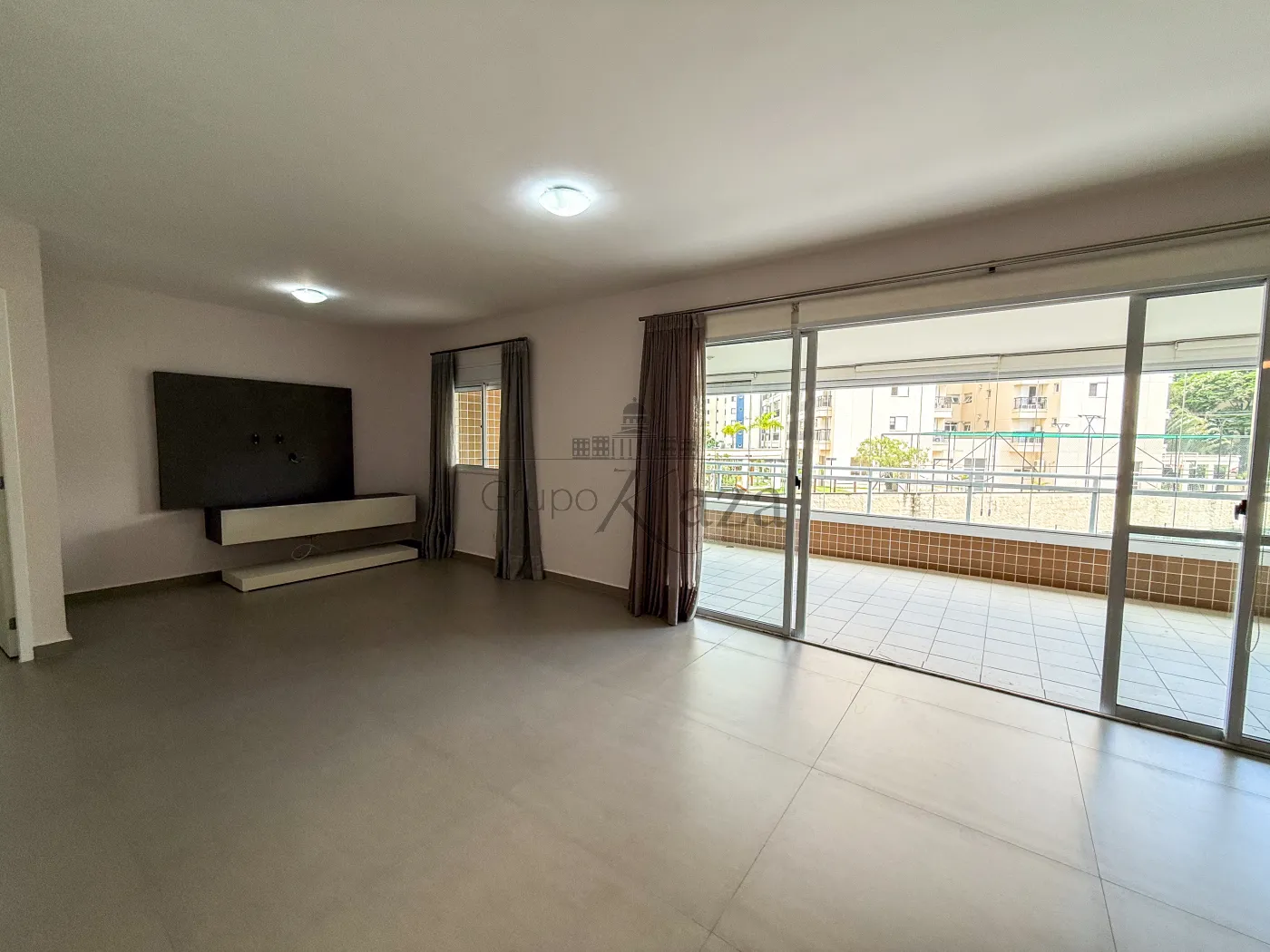 Foto 1 de Apartamento Padrão em Vila Ema, São José dos Campos - imagem 1