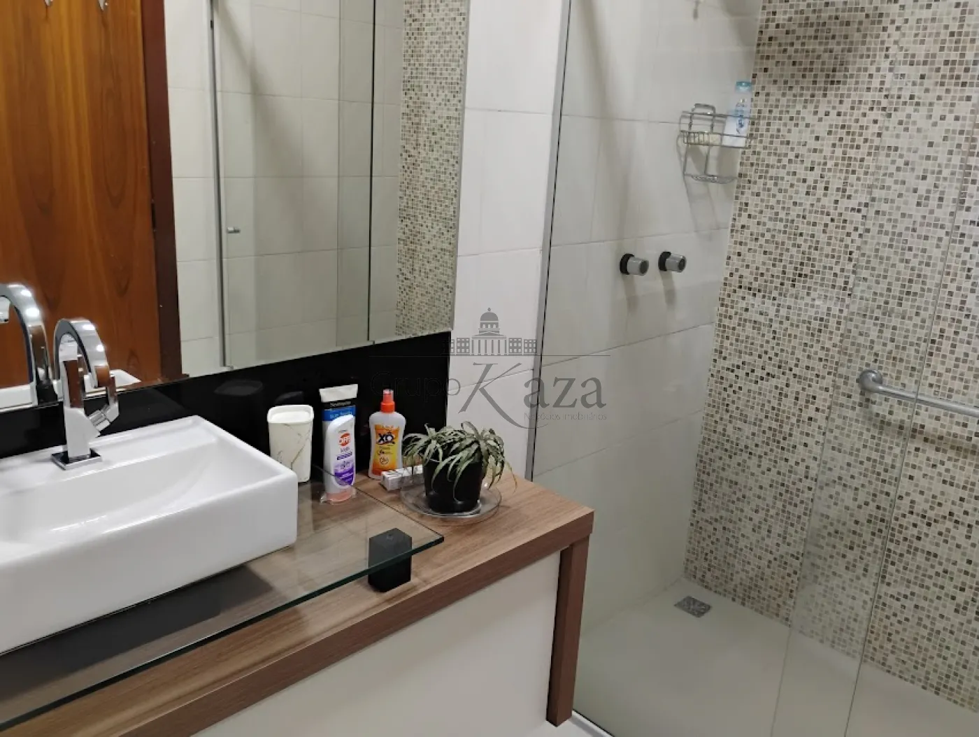 Foto 18 de Casa Padrão em Chácaras Santa Maria, Jacareí - imagem 18