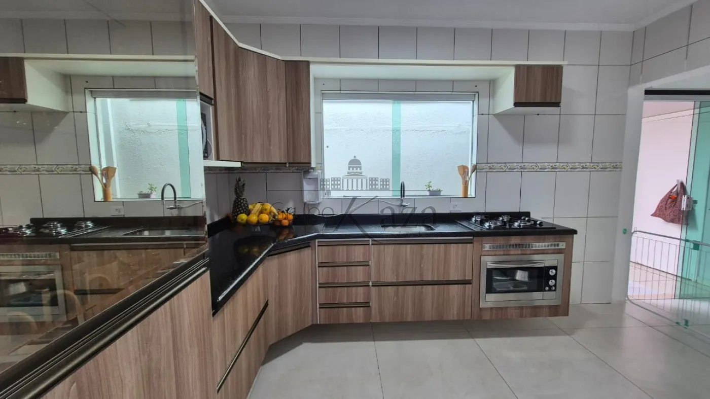Foto 6 de Casa Padrão em Jardim Altos de Santana II, Jacareí - imagem 6