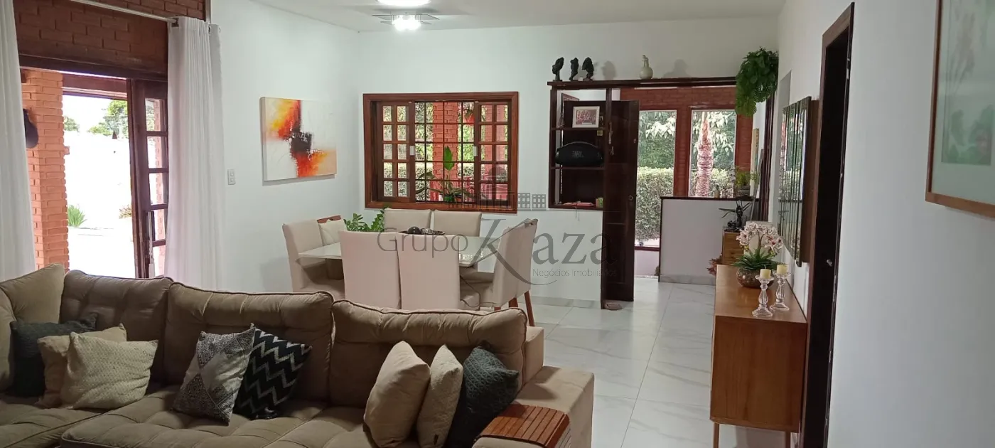 Foto 10 de Casa Padrão em Jardim das Indústrias, São José dos Campos - imagem 10
