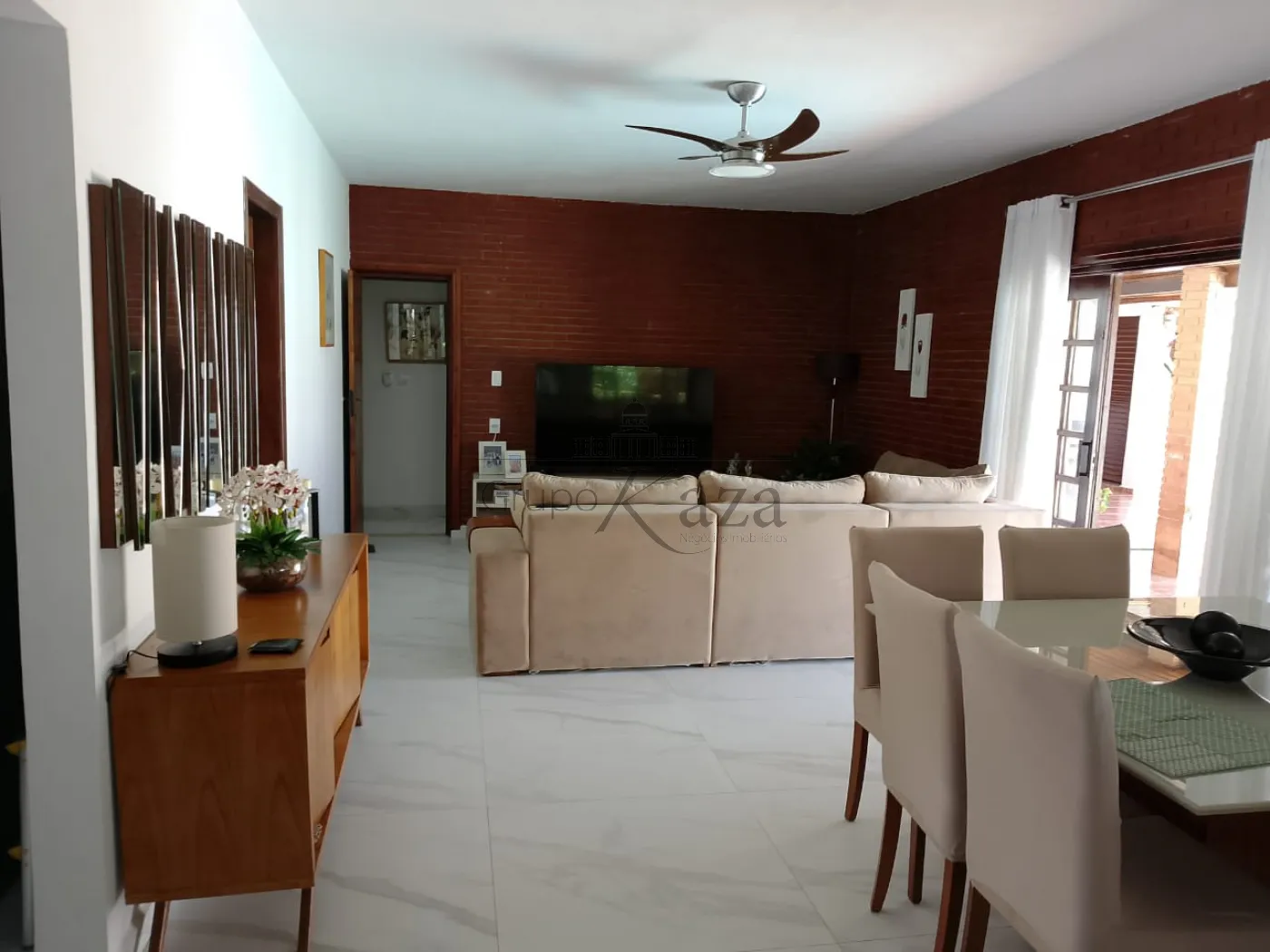 Foto 13 de Casa Padrão em Jardim das Indústrias, São José dos Campos - imagem 13