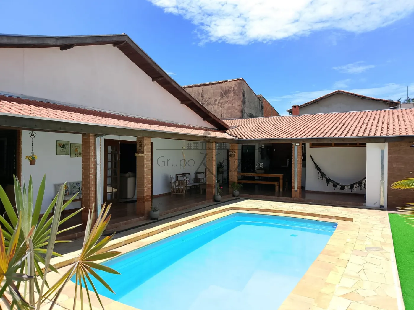 Foto 2 de Casa Padrão em Jardim das Indústrias, São José dos Campos - imagem 2