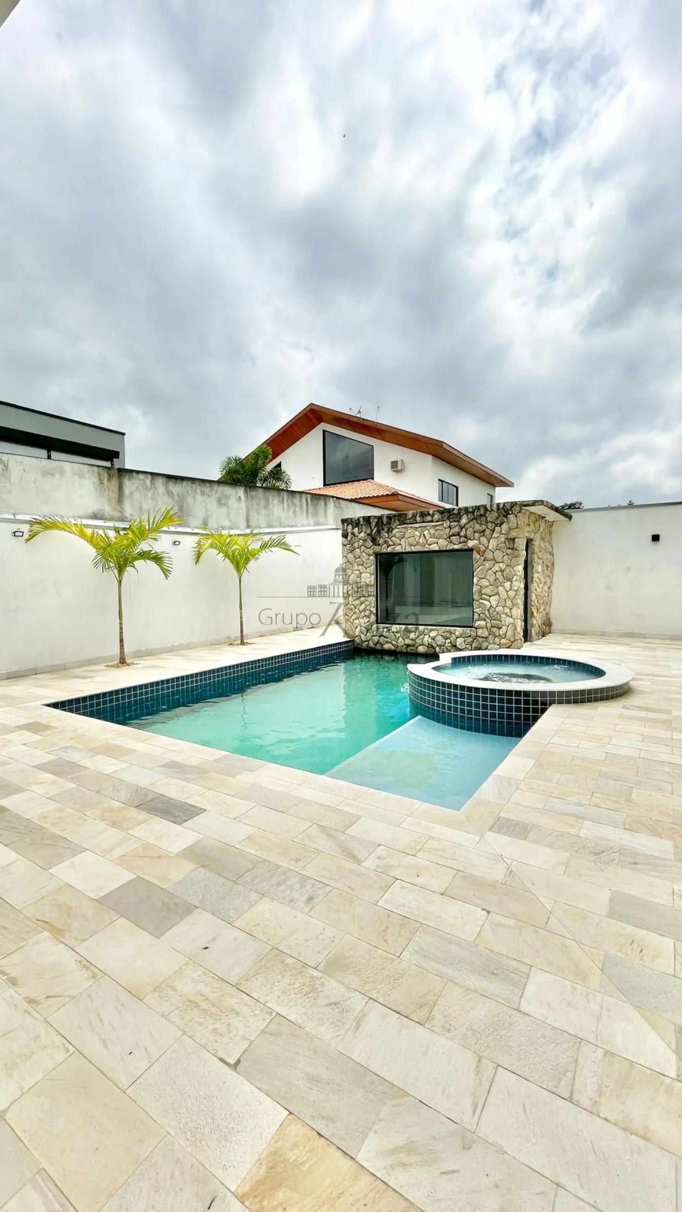 Foto 1 de Casa Condomínio em Condomínio Reserva do Paratehy, São José dos Campos - imagem 1 Foto 1 de Casa Condomínio em Condomínio Reserva do Paratehy, São José dos Campos - imagem 1