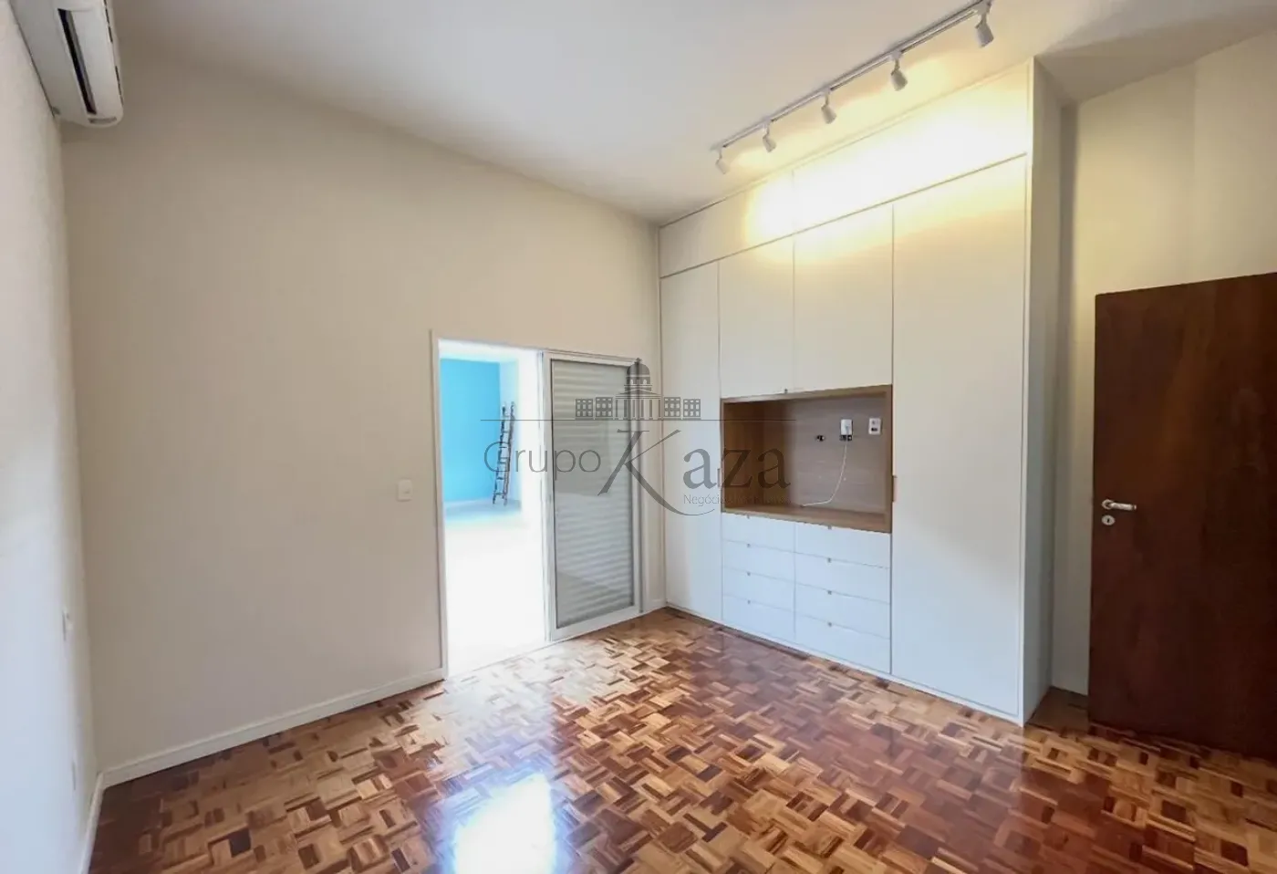 Foto 3 de Casa Condomínio em Urbanova, São José dos Campos - imagem 3
