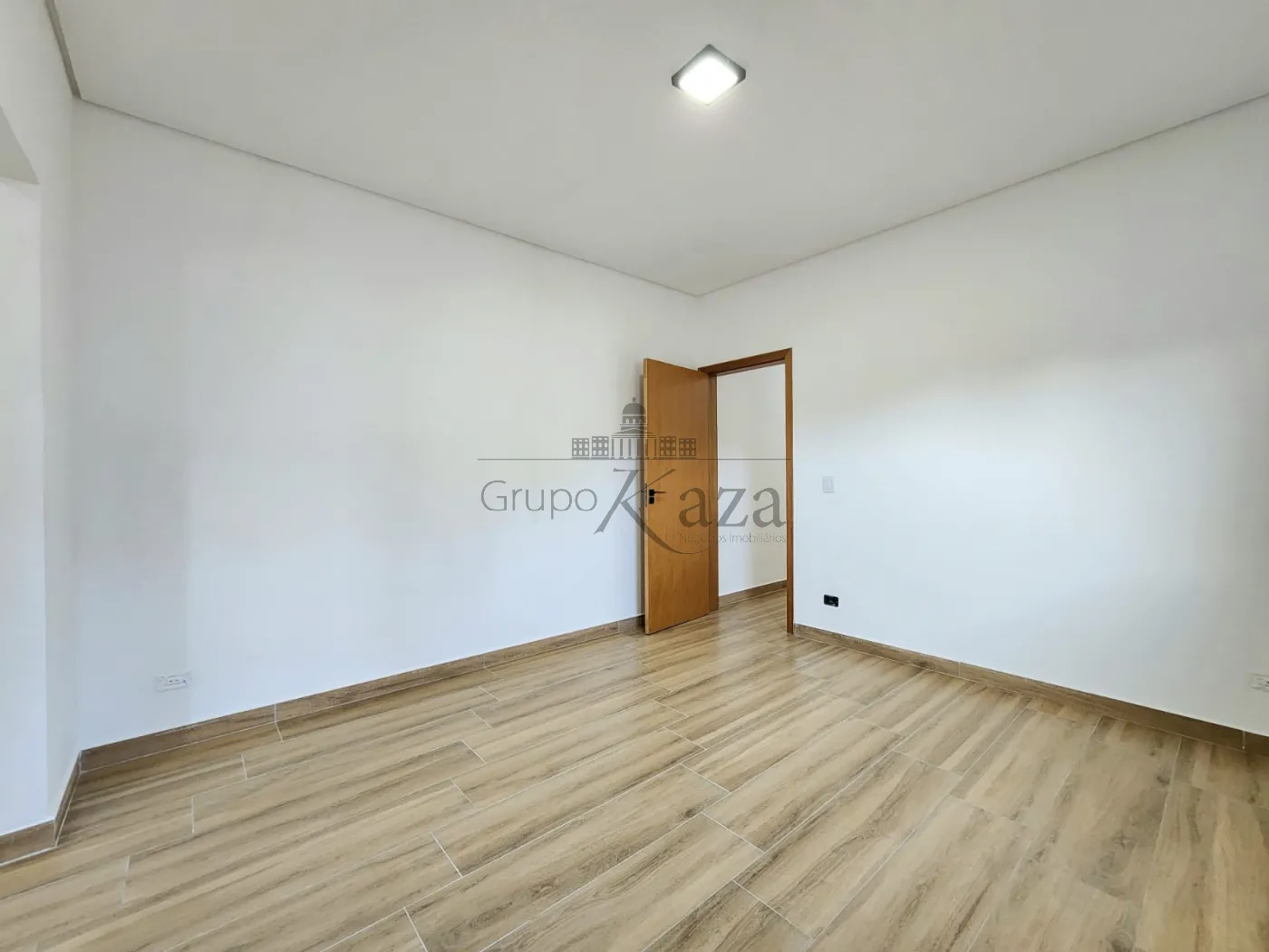 Foto 12 de Casa Condomínio em Parque Residencial Maria Elmira, Caçapava - imagem 12