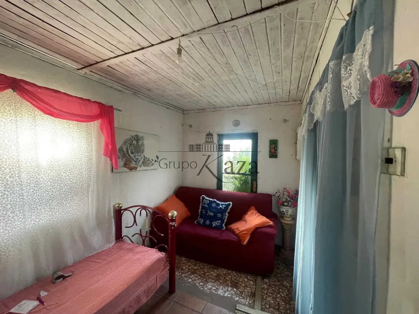 Foto 2 de Casa Padrão em Vila Guaianazes, São José dos Campos - imagem 2