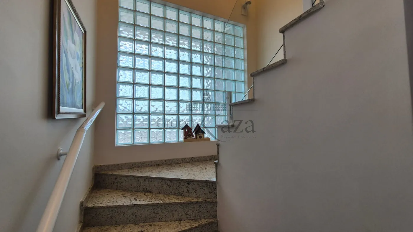 Foto 8 de Casa Condomínio em Jardim Califórnia, Jacareí - imagem 8