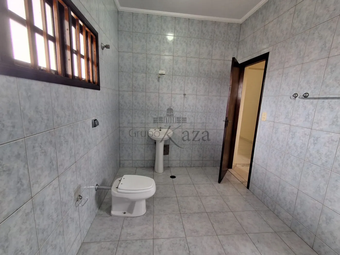 Foto 18 de Casa Padrão em Residencial Cambuí, São José dos Campos - imagem 18