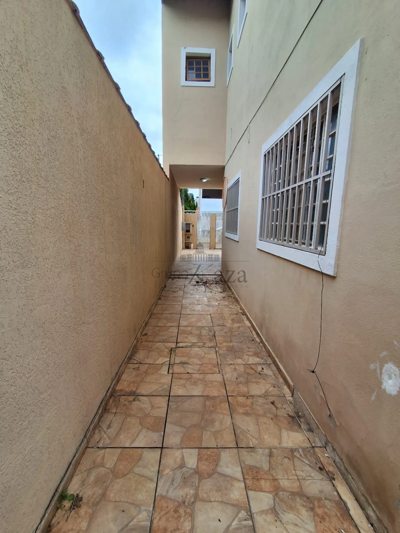 Foto 27 de Casa Padrão em Residencial Cambuí, São José dos Campos - imagem 27