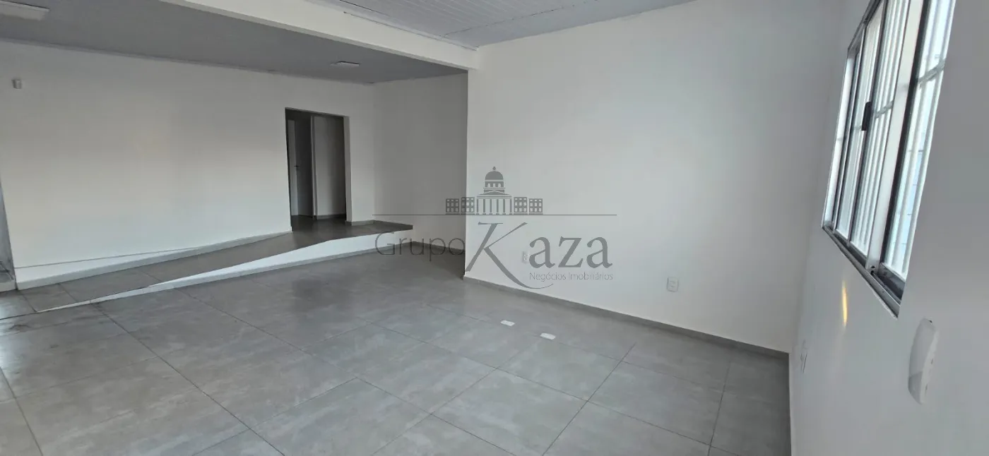 Foto 1 de Comercial Casa em Chácaras Reunidas, São José dos Campos - imagem 1