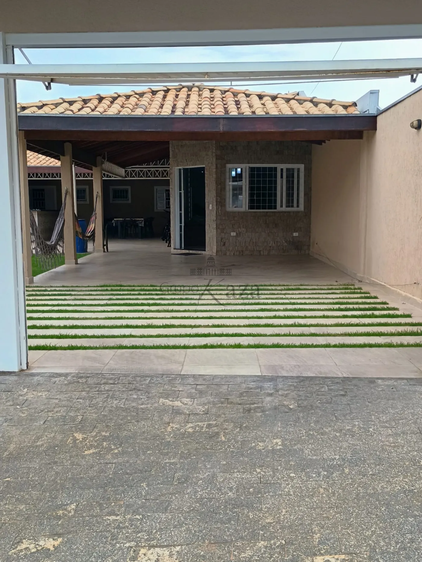 Foto 2 de Casa Padrão em Jardim Colonia, Jacareí - imagem 2