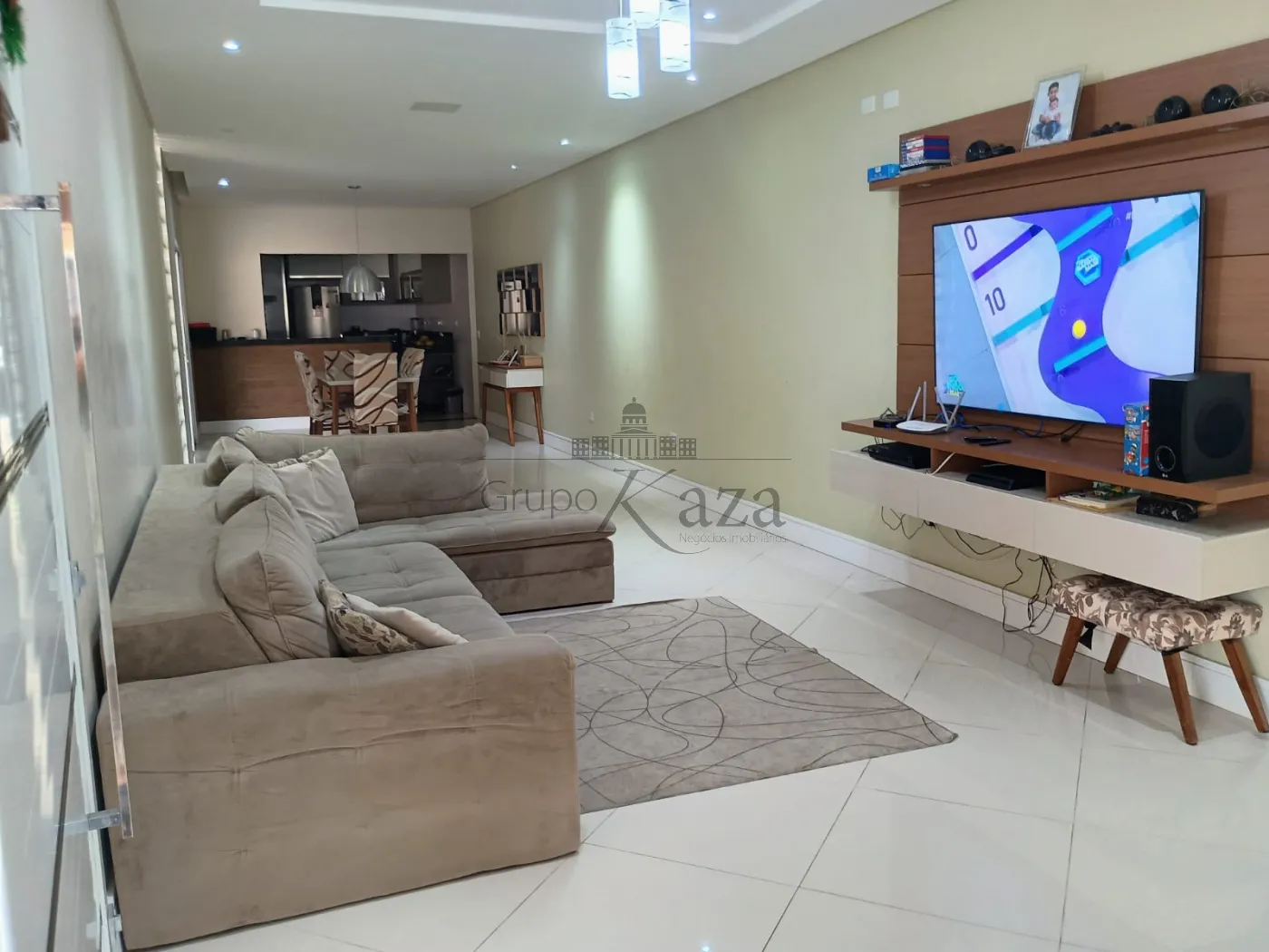 Foto 4 de Casa Padrão em Jardim Colonia, Jacareí - imagem 4