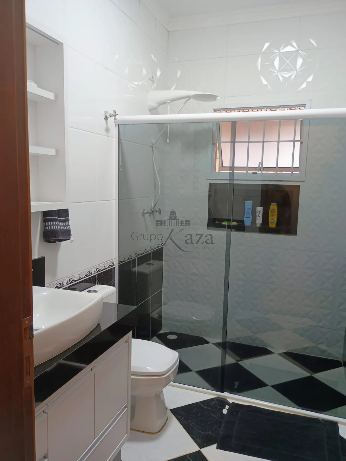Foto 15 de Casa Padrão em Jardim Colonia, Jacareí - imagem 15