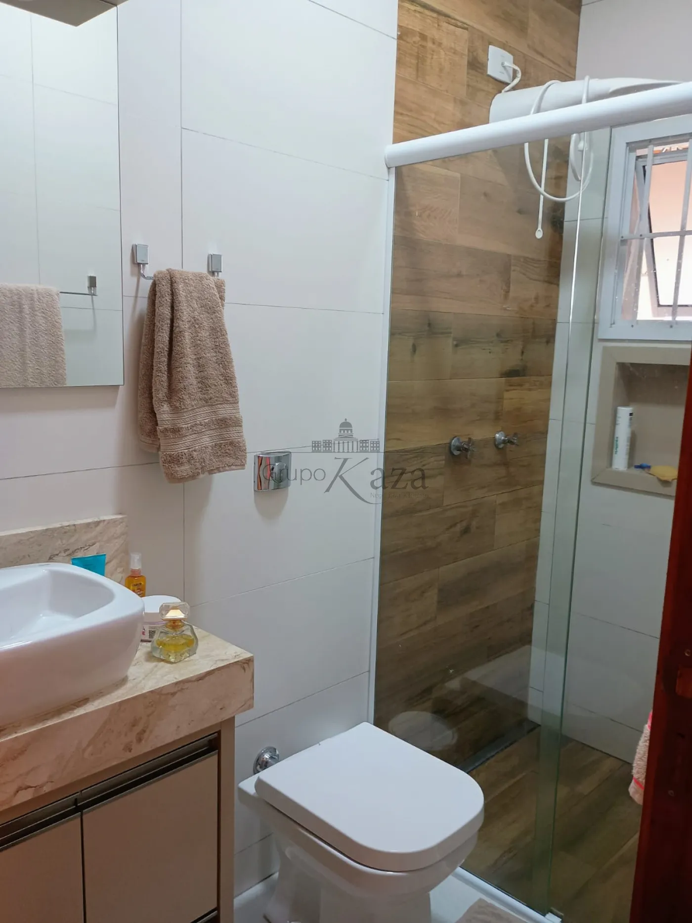 Foto 17 de Casa Padrão em Jardim Colonia, Jacareí - imagem 17