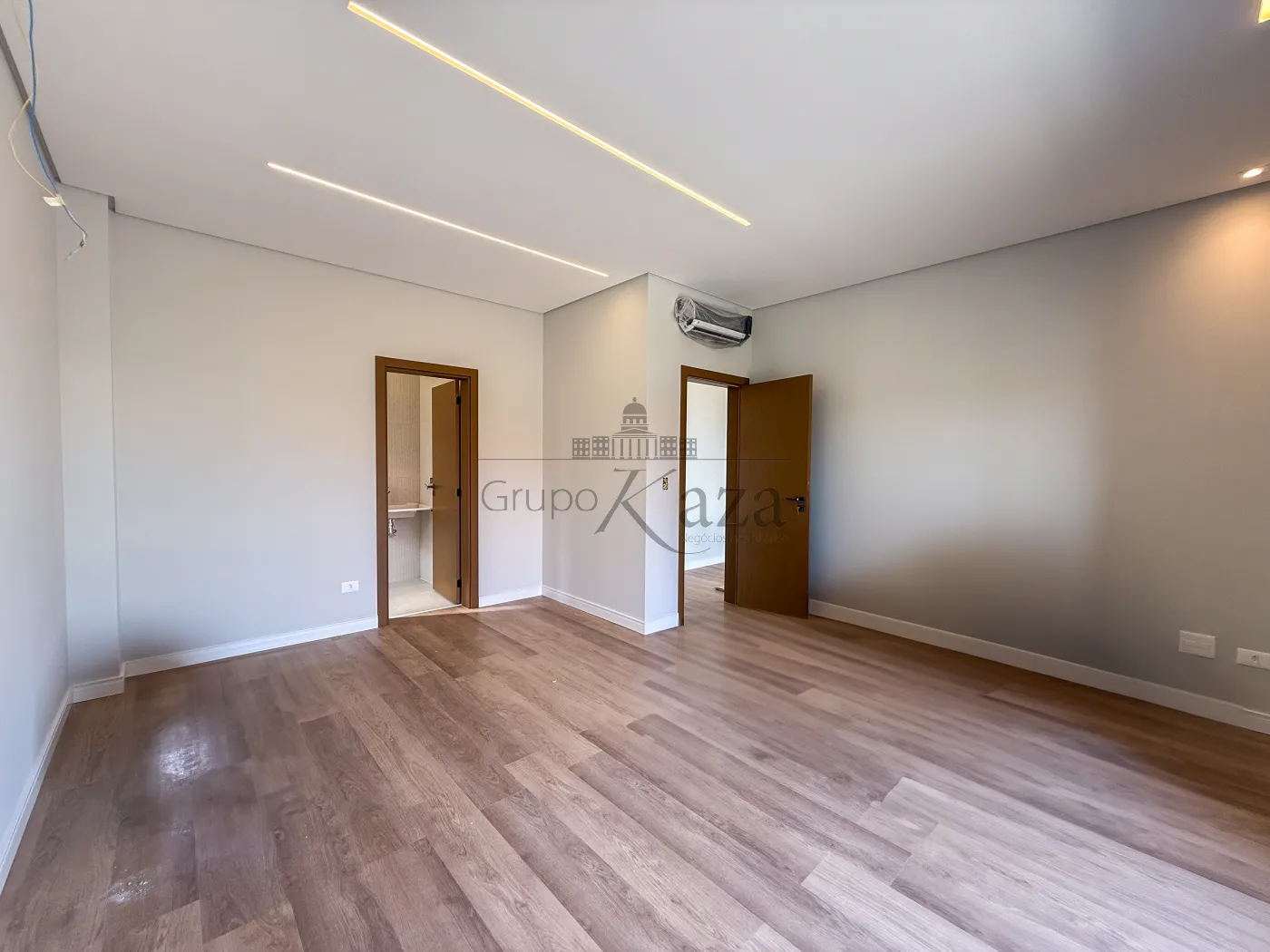 Foto 14 de Casa Condomínio em Jardim do Golfe, São José dos Campos - imagem 14