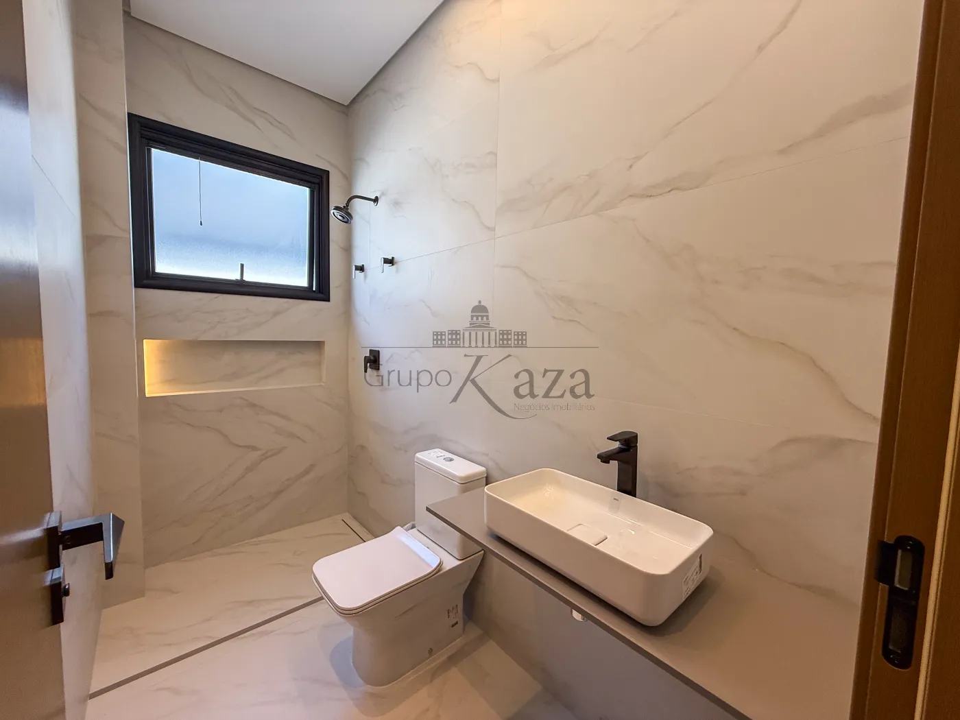 Foto 19 de Casa Condomínio em Jardim do Golfe, São José dos Campos - imagem 19