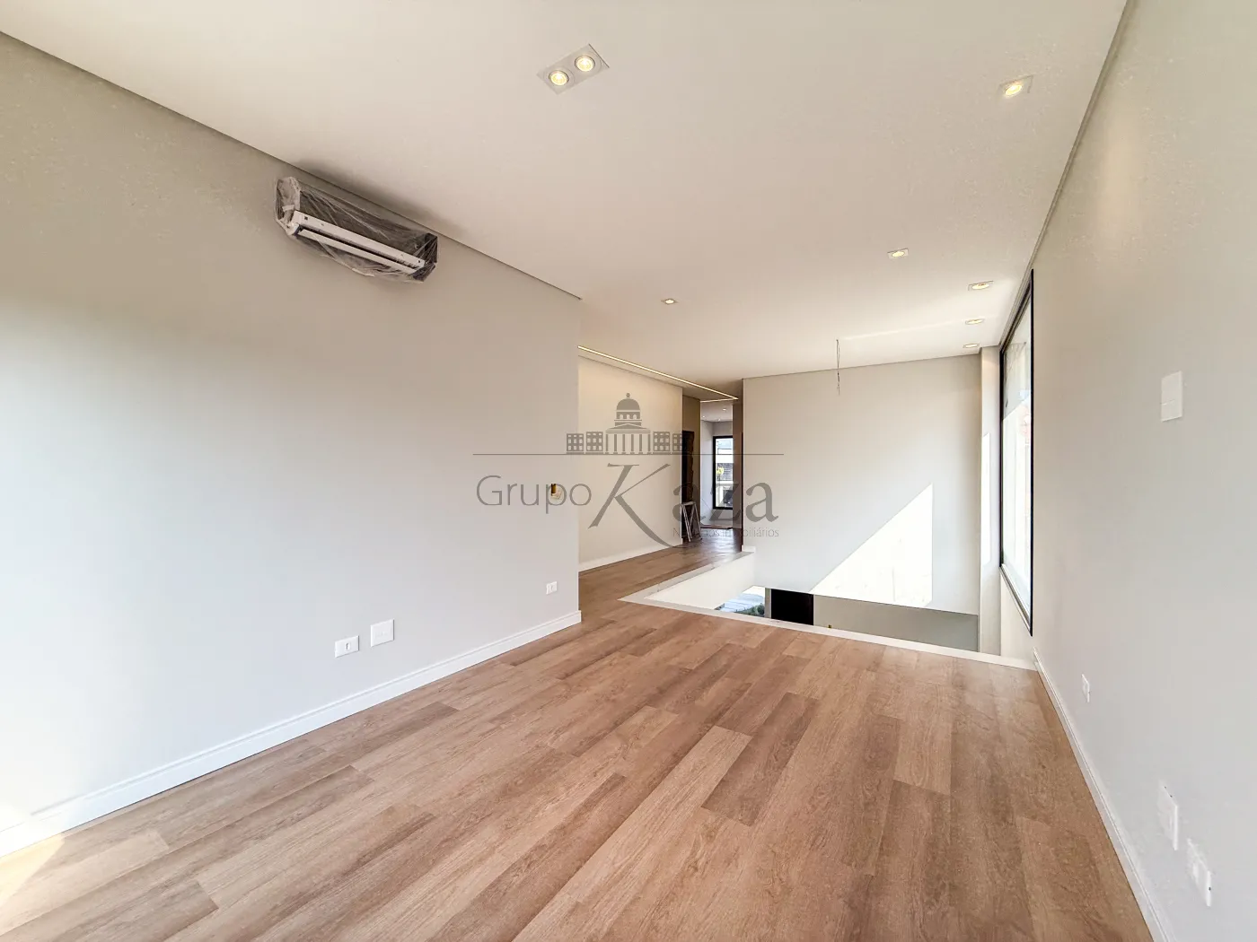 Foto 11 de Casa Condomínio em Jardim do Golfe, São José dos Campos - imagem 11
