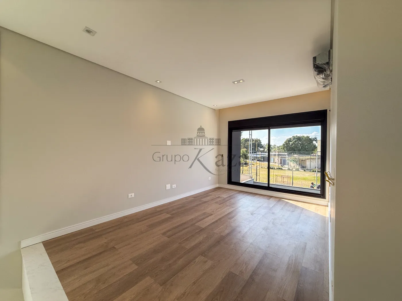 Foto 13 de Casa Condomínio em Jardim do Golfe, São José dos Campos - imagem 13