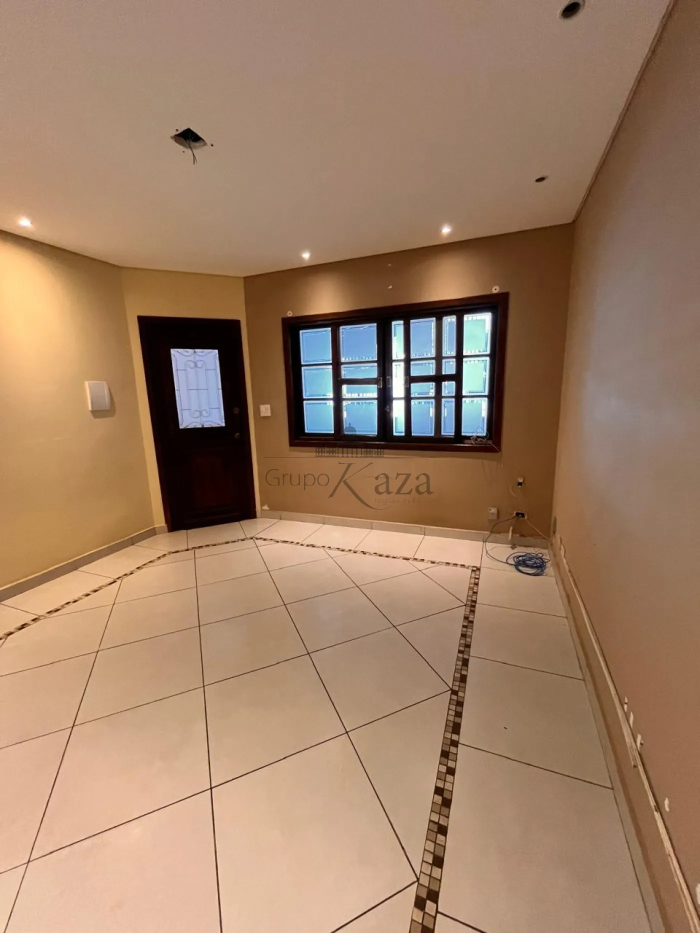 Foto 2 de Casa Geminada em Vila Tesouro, São José dos Campos - imagem 2