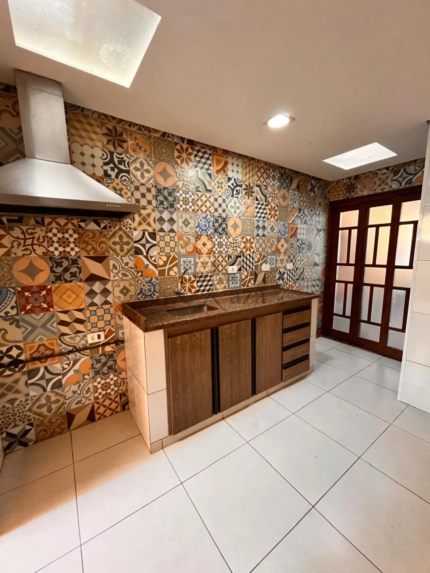 Foto 8 de Casa Geminada em Vila Tesouro, São José dos Campos - imagem 8
