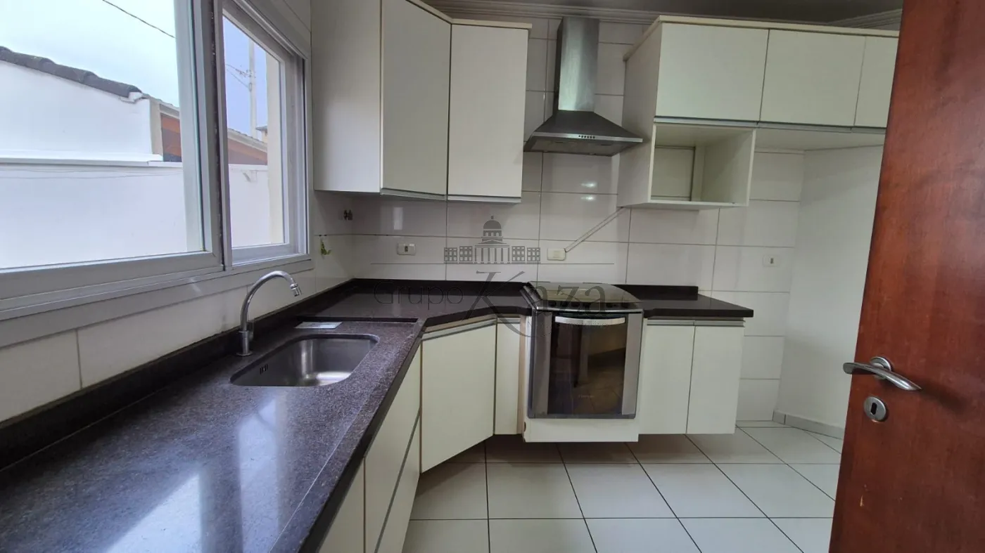 Foto 10 de Casa Condomínio em Jardim Santa Maria, Jacareí - imagem 10