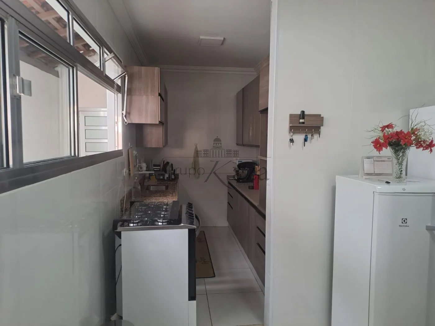 Foto 5 de Casa Padrão em Jardim das Indústrias, São José dos Campos - imagem 5