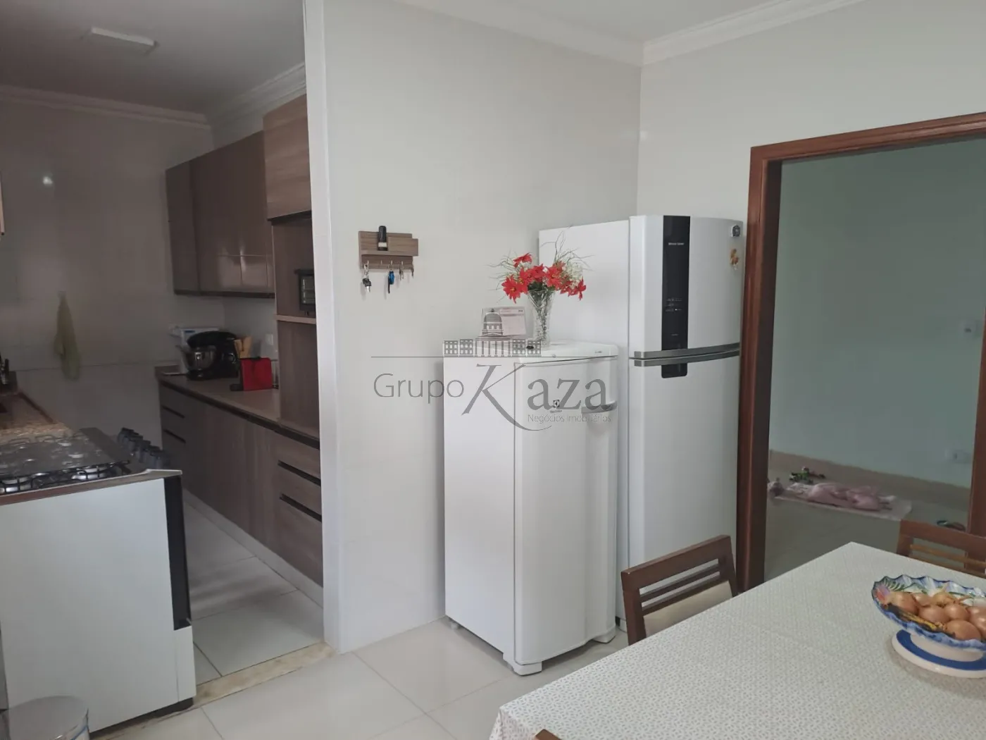 Foto 6 de Casa Padrão em Jardim das Indústrias, São José dos Campos - imagem 6